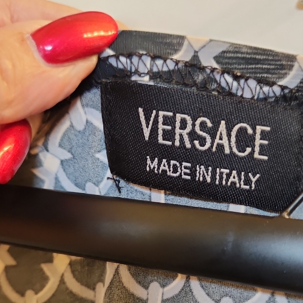 Versace Black and White Geometric Long Sleeve Top - Picture 2 of 15